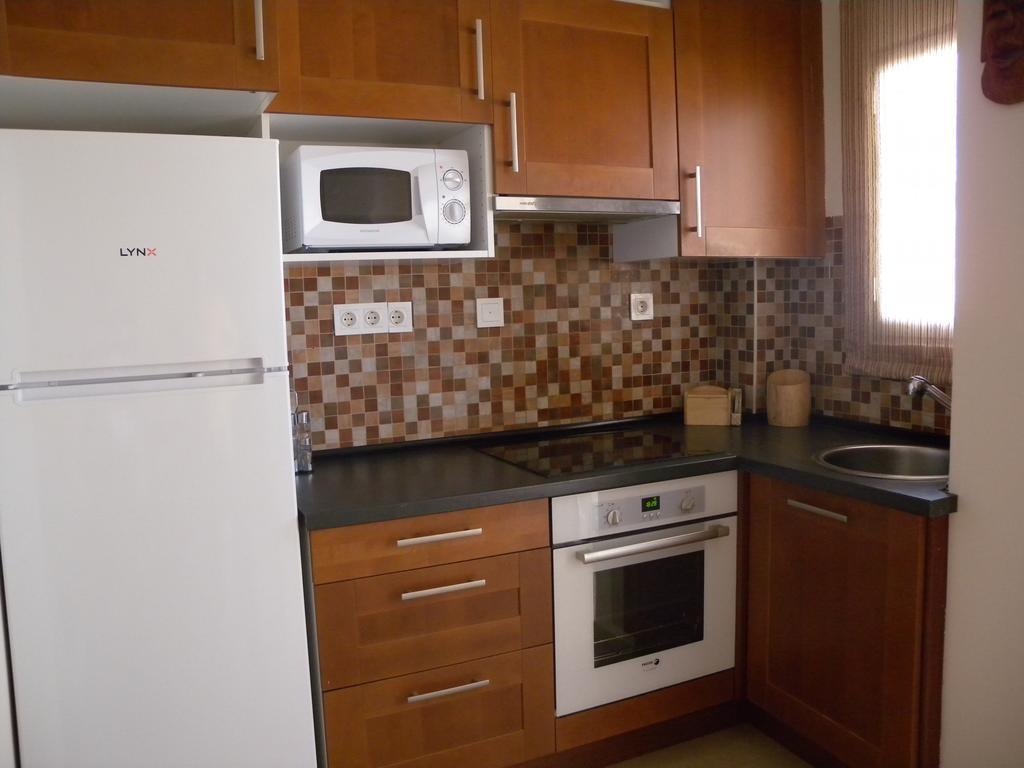 Apartamento Primera Linea De Playa أوروبيسا ذيل مار الغرفة الصورة